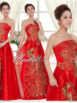 พร้อมส่ง ชุดราตรียาว เกาะอก สีแดง แต่งเลื่อมรูปลายนกยูง (ซิปหลัง)