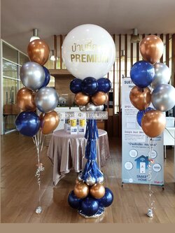 เสาลูกโป่ง เปิดงาน-เปิดร้าน ลูกโป่งยาง 36" สีขาว พร้อมตกแต่ง ช่อลูกโป่งโครเมี่ยม 7 ลูก 2 ช่อ สามารถเปลี่ยนสีลูกโป่ง/เปลี่ยนข้อความได้