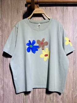 เสื้อยืดลายดอกไม้ 9am