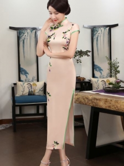 Pre-order กี่เพ้า สีโอรส ลายดอกไม้ ผ้าซาติน กุ๊นขอบ ตัดเย็บอย่างดี