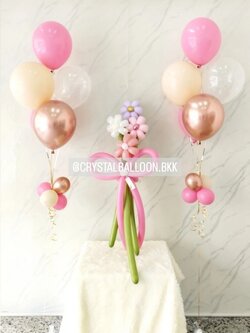 สั่ง Flower Balloon ช่อดอกเดซี่ ช่อ 4 ดอก พร้อม ช่อลูกโป่ง ช่อ 5 ลูก 2 ช่อ พร้อมตกแต่ง สามารถเปลี่ยนสีลูกโป่งได้