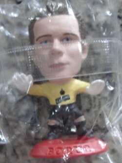 ตุ๊กตาโมเดลนักฟุตบอล อ.โบรุค สโมสรเซลติก โครินเธียน ไมโครสตาร์ - Series 14/2006 Red Base - MC8649 ใหม่ / A.BORUC CELTIC Football Club Corinthian MicroStars Football Figure - Series 14/2006 Red Base - MC8649 NEW