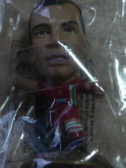 ตุ๊กตาโมเดลนักฟุตบอล เอเมอร์สัน สโมสรยูเวนตุส โครินเธียน ไมโครสตาร์ - Exclusives Set 3/2006 Gold Base - MC6902 ใหม่ / EMERSON JUVENTUS Football Club Corinthian MicroStars Football Figure - Exclusives Set 3/2006 Gold Base - MC6902 NEW