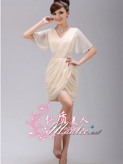 พร้อมเช่า ชุดราตรีแขนสั้น ผ้าชีฟอง สีครีม Champagne แขนย้วย แต่งเลื่อมช่วงเอว