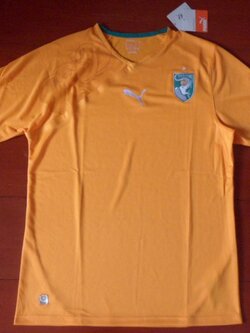 เสื้อฟุตบอล ทีมชาติโกตดิวัวร์ (ไอวอรี่ โคสต์) ชุดเหย้า ชุดลุยศึกฟุตบอลโลก 2010 ใหม่ M-Size / COTE D'IVOIRE (IVORY COAST) Football Shirt Home Kit World Cup 2010 Jersey NEW M-Size