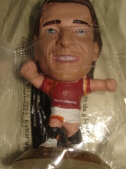 ตุ๊กตาโมเดลนักฟุตบอล ฟ.ต็อตติ สโมสรเอเอส โรม่า โครินเธียน ไมโครสตาร์ - Series 14/2006 Gold Base - MC8057 ใหม่ / F.TOTTI AS ROMA Football Club Corinthian MicroStars Football Figure - Series 14/2006 Gold Base - MC8057 NEW