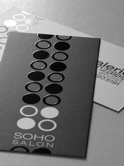 นามบัตรเคลือบด้าน สปอตยูวี 2 ด้าน