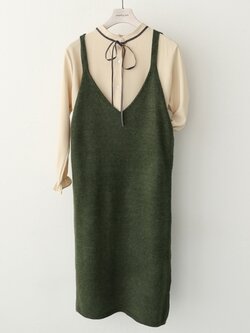 เอี๊ยมกระโปรงไหมพรมนุ่ม