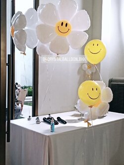 ลูกโป่ง วันเกิดเด็ก Theme ดอกเดซี่ 4 ดอก พร้อม ลูกโป่ง หน้ายิ้ม ตั้งวางเดี่ยว 1 ลูก พร้อมตกเเต่ง สามารถเปลี่ยนสีลูกโป่ง/เปลี่ยนฟอยล์ตกแต่งได้