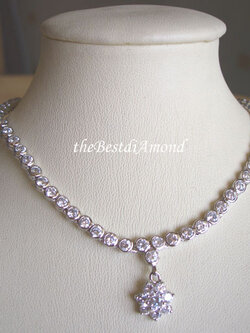 +++NL007RD+++สร้อยสังวาลย์เพชรรอบพร้อมตุ้งติ้งรูปดอกไม้+++ เรียบ หรู ดูไอโซมาก ด้วยเพชรรอบเส้นเลยค่ะ งานเหมือนจริงมากๆๆๆ ออกงานได้สบายๆเลยค่ะ