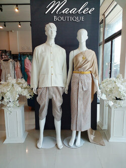 เช่า ชุดไทย ชุดเพื่อนเจ้าสาว ชุดไทยผ้าถุงสีเทาชาเงิน สไบสีน้ำตาลทอง