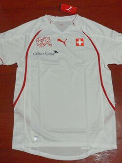 เสื้อฟุตบอล ทีมชาติสวิตเซอร์แลนด์ ชุดเยือน ชุดลุยศึกฟุตบอลโลก 2010 ใหม่ M-Size / SWITZERLAND Football Shirt Away Kit World Cup 2010 Jersey NEW M-Size