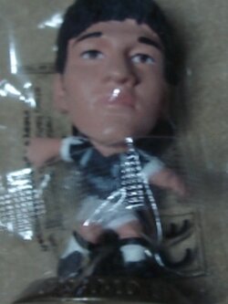 ตุ๊กตาโมเดลนักฟุตบอล จ.อินาโมโตะ สโมสรฟูแล่ม โครินเธียน ไมโครสตาร์ - Miniatures Series 1 Extension Chaser/2003 Gold Base - MC1417 ใหม่ / J.INAMOTO FULHAM Football Club Corinthian MicroStars Football Figure - Miniatures Series 1 Extension Chaser/2003 Gold 