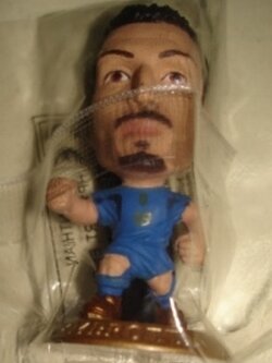 ตุ๊กตาโมเดลนักฟุตบอล จ.ซามบร็อตต้า ทีมชาติอิตาลี โครินเธียน ไมโครสตาร์ - Convention 2007 Gold Base - MC10038 ใหม่ / G.ZAMBROTTA ITALY National Football Team Corinthian MicroStars Football Figure - Convention 2007 Gold Base - MC10038 NEW