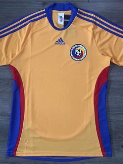 เสื้อฟุตบอล ทีมชาติโรมาเนีย Supporter Version ชุดเหย้า ชุดลุยศึกยูโร 2008 ใหม่ S-Size / ROMANIA Football Shirt Supporter Version Home Kit EURO 2008 Jersey NEW S-Size