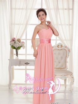 พร้อมส่ง ชุดราตรียาว เกาะอก ไหล่เดียว ผ้าชีฟองพลิ้วสวย คอ sweet heart แต่งเอวผ้าซาติน สีโอโรส