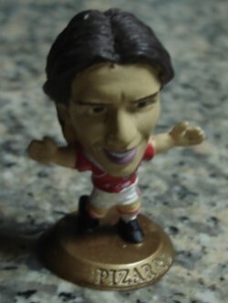 ตุ๊กตาโมเดลนักฟุตบอล ค.ปิซาร์โร่ สโมสรบาเยิร์น มิวนิค โครินเธียน ไมโครสตาร์ - Germany Series 2/2006 Gold Base - MC7429 ใหม่ / C.PIZARRO BAYERN MUNICH Football Club Corinthian MicroStars Football Figure - Germany Series 2/2006 Gold Base - MC7429 NEW