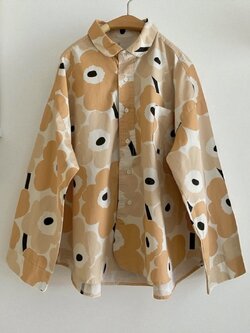 เสื้อเชิ้ตผ้าฝ้ายลายดอกไม้ทรงโอเวอร์ไซส์