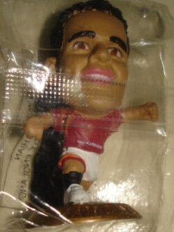 ตุ๊กตาโมเดลนักฟุตบอล อ.มานชินี่ สโมสรเอเอส โรม่า โครินเธียน ไมโครสตาร์ - Series 14/2006 Gold Base - MC8055 ใหม่ / A.MANCINI AS ROMA Football Club Corinthian MicroStars Football Figure - Series 14/2006 Gold Base - MC8055 NEW