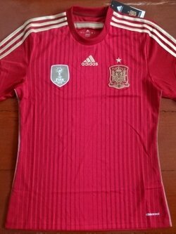 เสื้อฟุตบอล ทีมชาติสเปน ชุดเหย้า ชุดลุยศึกฟุตบอลโลก 2014 ใหม่ S-Size / SPAIN Football Shirt Home Kit World Cup 2014 Jersey NEW S-Size