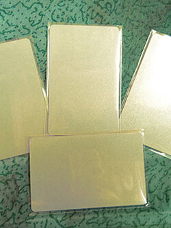 บัตรพีวีซี พื้นประกายทอง พื้นเมทัลลิค พิมพ์เพิ่มเติมได้