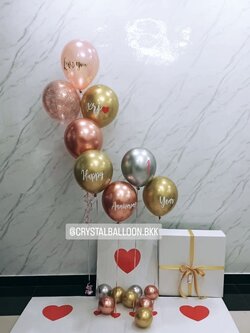 Surprise Box วันครบรอบ Theme สีชมพู-ทอง พร้อมตกแต่ง ช่อลูกโป่ง 5 ลูก 1 ช่อ,ลูกโป่งใส ใส่กลิตเตอร์,สามารถใส่รูปได้ 2 ใบ สามารถเปลี่ยนสีลูกโป่ง/เปลี่ยนข้อความได้
