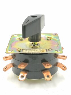 สวิทช์ตู้เชื่อม KDH2-8W. 40A - 380V 8ขา 2ชั้น