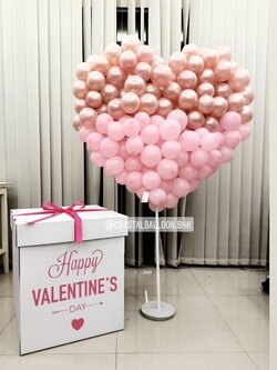 Stand Giant Heart ขนาด ความกว้าง 100 ซม. สามารถเปลี่ยนลูกโป่งได้ ( ราคายังไม่รวมกล่อง )