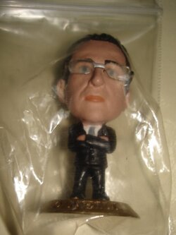 ตุ๊กตาโมเดลนักฟุตบอล ม.โอนีล สโมสรเซลติก โครินเธียน ไมโครสตาร์ - Microdome 2003 Gold Base - MC2717 ใหม่ / M.O'NEILL CELTIC Football Club Corinthian MicroStars Football Figure - Microdome 2003 Gold Base - MC2717 NEW