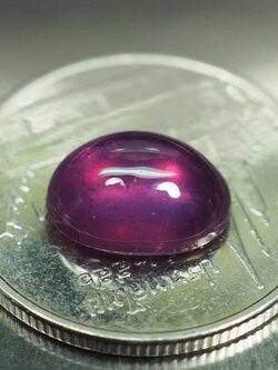 ทับทิมสีม่วงชมพูสวย 3.35 กะรัตหลังเบี้ย (1242)