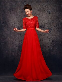 พร้อมเช่า ชุดราตรียาว สีแดง แขนสามส่วน ลูกไม้ฉลุ กระโปรงผ้าชีฟอง