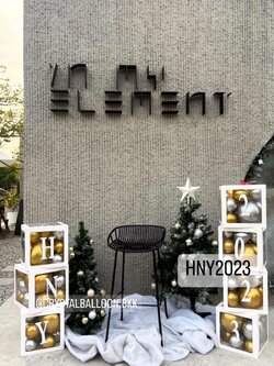 ลูกโป่ง New Year กล่องใส ติดตัวอักษร 7 กล่อง Theme เงิน-ทอง พร้อมตกแต่ง สามารถเปลี่ยนสีลูกโป่ง/เปลี่ยนตัวอักษรได้