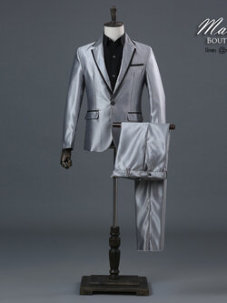 พร้อมเช่า ชุดสูทชาย สีเทาเงิน Metallic Silver