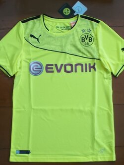 เสื้อฟุตบอล ทีมสโมสรโบรุสเซีย ดอร์ทมุนด์ ชุดเหย้า Winter Edition 2013/14 ใหม่ S-Size / BORUSSIA DORTMUND Football Shirt Home Kit Winter Edition 2013/14 Jersey NEW S-Size