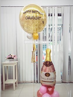 ลูกโป่ง วันเกิด Bubble ขนาด 24" กลิตเตอร์สีทอง พร้อม ฟอยล์ขวดไวน์ ตั้งฐาน 1 ชิ้น พร้อมตกเเต่ง สามารถเปลี่ยนสีลูกโป่ง/เปลี่ยนข้อความ/เปลี่ยนขนาด/เปลี่ยนสี-ฟอยล์ตกแต่งได้