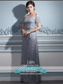 พร้อมเช่า ชุดราตรียาว แบบไหล่ปาดแขนสั้น สีเทา แต่งเม็ดกากเพชรทั้งชุด มาพร้อมเข็มขัดรูปใบไม้สีทอง หรูมาก