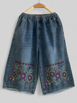 กางเกงยีนส์ลายปักขาสามส่วน