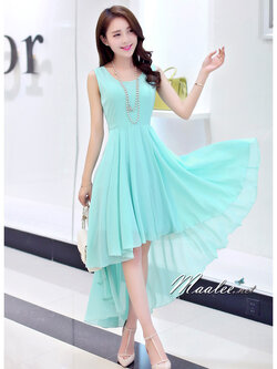 พร้อมส่ง ชุดออกงาน ชุดเดรสสั้น แขนกุด แบบหน้าสั้น/หลังยาว ผ้าชีฟอง ใส่สบาย สีฟ้า (ซิปข้างลำตัว) **เหลือเฉพาะไซส์ M**