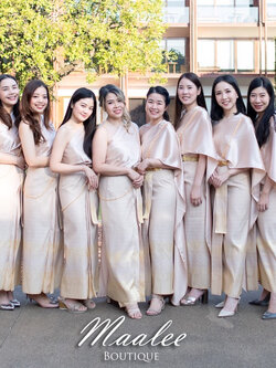 เช่า ชุดไทย ชุดเพื่อนเจ้าสาว ชุดไทยผ้าถุงสีครีมทอง สไบสีครีมแชมเปญ