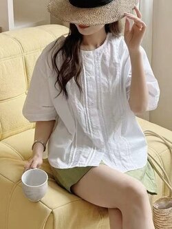 เสื้อผ้าฝ้ายแต่งลูกไม้