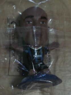 ตุ๊กตาโมเดลนักฟุตบอล อาเดรียโน่ สโมสรอินเตอร์ มิลาน โครินเธียน ไมโครสตาร์ - Series 15/2006 Blue Base - MC9411 ใหม่ / ADRIANO INTER MILAN Football Club Corinthian MicroStars Football Figure - Series 15/2006 Blue Base - MC9411 NEW