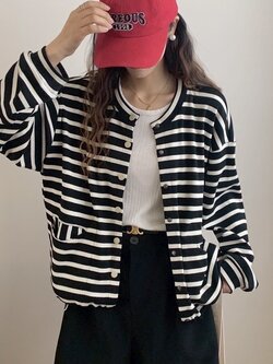 เสื้อคลุมผ้ายืดลายทางแต่งกระเป๋า