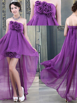 พร้อมเช่า ชุดราตรีสั้น เกาะอก หน้าสั้นหลังยาว สีม่วง แต่งดอกไม้เก๋ (ซิปหลัง)
