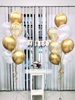 ลูกโป่ง วันเกิด พร้อม ป้ายธง Happy Birthday พร้อม ช่อลูกโป่ง ช่อ 9 ลูก 2 ช่อ,ลูกโป่งใส ใส่กลิตเตอร์ พร้อมตกเเต่ง สามารถเปลี่ยนสีลูกโป่ง/เปลี่ยนสี-ป้ายธงได้ได้