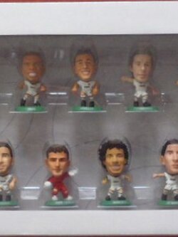 ตุ๊กตาโมเดลนักฟุตบอล ทีมแพ็ค 15x สโมสรเรอัล มาดริด ซอคเกอร์สตาร์ซ - 2012/13 ใหม่ / 15x REAL MADRID Football Club SoccerStarz Football Figure Team Pack - 2012/13 NEW