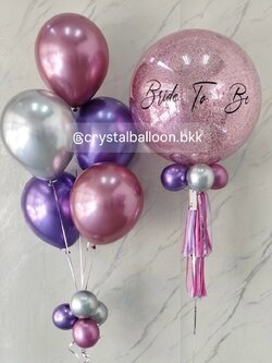 ลูกโป่ง Bride To Be Bubble ขนาด 24” กลิตเตอร์สีชมพู พร้อม ช่อลูกโป่งโครเมี่ยม 5 ลูก 1 ช่อ พร้อมตกแต่ง สามารถเปลี่ยนสีลูกโป่ง/เปลี่ยนข้อความ/เปลี่ยนขนาดได้