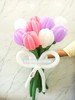 สั่ง Flower Balloon Tulip Big Bouquet ช่อ 9 ดอก โทนม่วง-ชมพู พร้อมตกแต่ง สามารถเปลี่ยนสีลูกโป่งได้