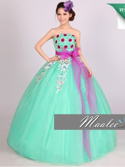 พร้อมเช่า ชุดแฟนซี ชุดราตรียาว เกาะอก สีเขียวมิ้นต์ แต่งลูกไม้ ลาย Polkadot