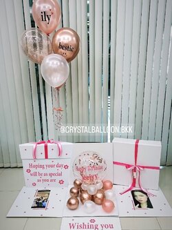 Happy Birthday Surprise Box กล่องเซอร์ไพรส์วันเกิด Bubble ขนาด 18" ตั้งฐาน พร้อมตกแต่ง ช่อลูกโป่ง 5 ลูก 1 ช่อ,สามารถใส่รูปได้ 2 ใบ สามารถเปลี่ยนสีลูกโป่ง/เปลี่ยนข้อความได้