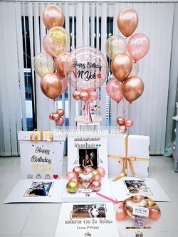 Surprise Box กล่องเซอร์ไพรส์ดึงเงิน สำหรับสายเปย์ Bubble ขนาด 24" Theme สีโรสโกล พร้อมตกแต่ง ช่อลูกโป่ง 7 ลูก 2 ช่อ,สามารถใส่รูปได้ 4 ใบ (ราคายังไม่รวมธนบัตร) สามารถเปลี่ยนสีลูกโป่ง/เปลี่ยนข้อความได้